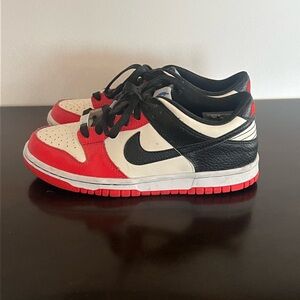 Nike Black and Red Low-Top Sneakers